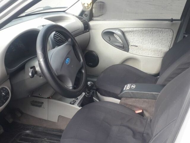 Серый ВАЗ 1119 Kalina Sport, объемом двигателя 1.6 л и пробегом 184 тыс. км за 2000 $, фото 8 на Automoto.ua