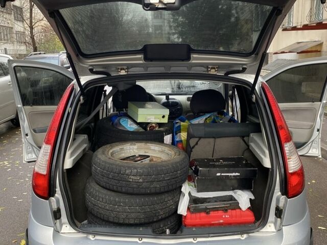 Серый ВАЗ 1119 Kalina Sport, объемом двигателя 1.4 л и пробегом 90 тыс. км за 2300 $, фото 7 на Automoto.ua