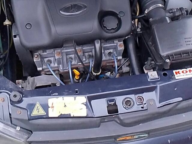 Синий ВАЗ 1119 Kalina Sport, объемом двигателя 1.6 л и пробегом 197 тыс. км за 2600 $, фото 9 на Automoto.ua