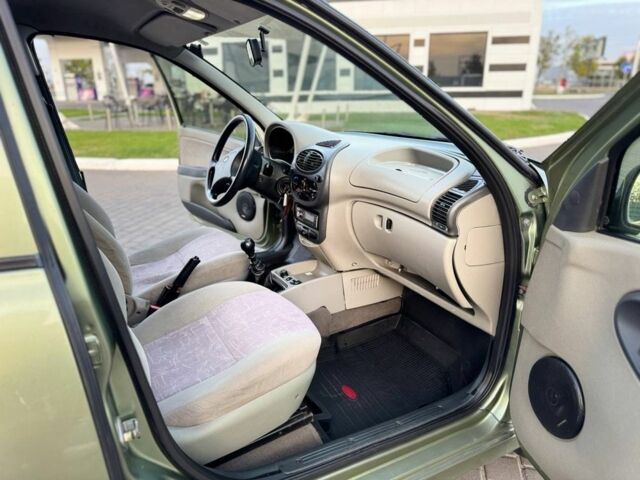 Зеленый ВАЗ 1119 Kalina Sport, объемом двигателя 1.4 л и пробегом 218 тыс. км за 1900 $, фото 13 на Automoto.ua