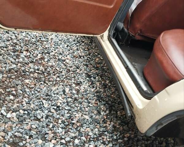 ВАЗ 1300 S 1984 в Полтаве на Automoto.ua Бежевый ВАЗ 1300 S, объемом двигателя 1.3 л и пробегом 230 тыс. км за 1500 $, фото 14 на Automoto.ua