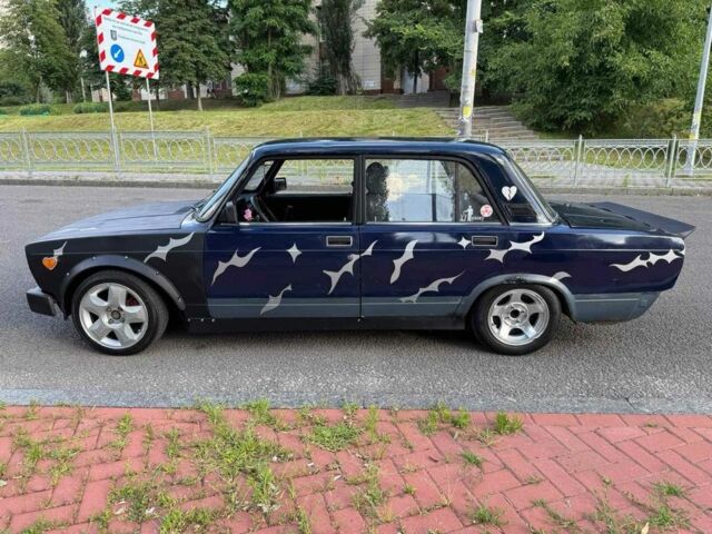 Синий ВАЗ 131, объемом двигателя 1.5 л и пробегом 7 тыс. км за 1400 $, фото 2 на Automoto.ua