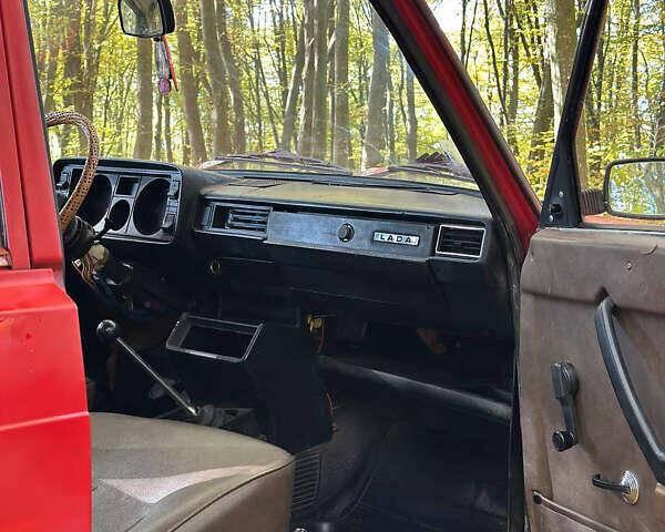 Красный ВАЗ 1500 S, объемом двигателя 1.5 л и пробегом 89 тыс. км за 850 $, фото 4 на Automoto.ua
