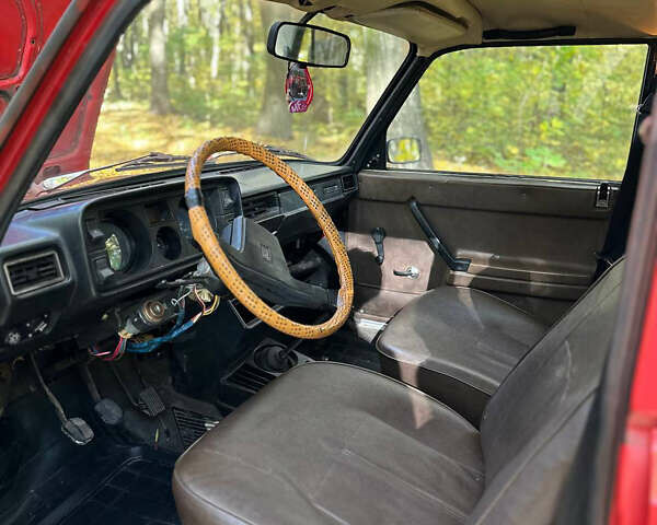 Красный ВАЗ 1500 S, объемом двигателя 1.5 л и пробегом 89 тыс. км за 850 $, фото 3 на Automoto.ua