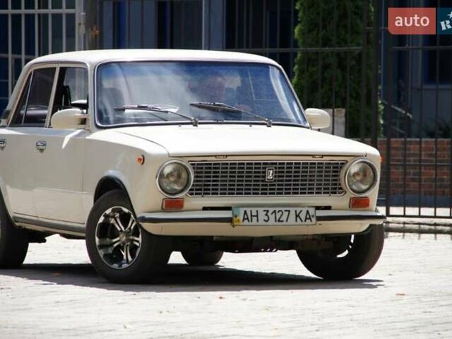 Бежевий ВАЗ 1600, об'ємом двигуна 1.6 л та пробігом 100 тис. км за 897 $, фото 1 на Automoto.ua