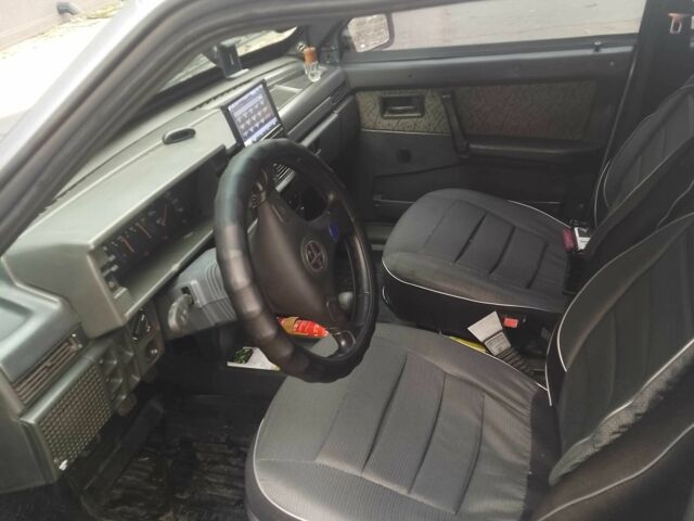 Сірий ВАЗ 1922, об'ємом двигуна 1.5 л та пробігом 3 тис. км за 1400 $, фото 3 на Automoto.ua