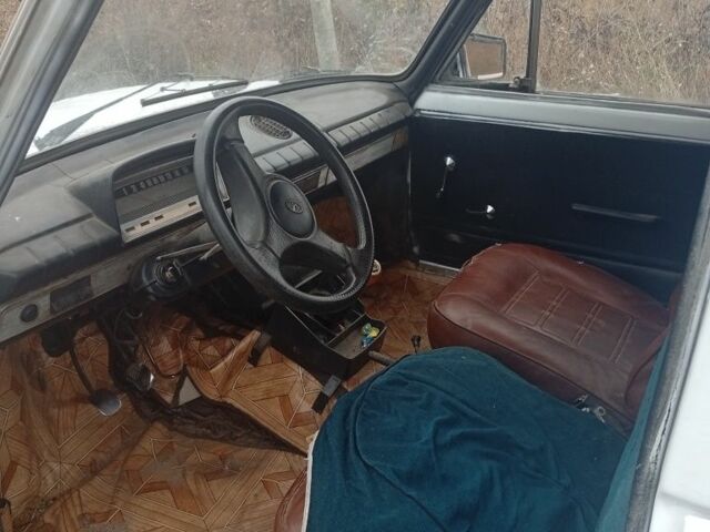 Белый ВАЗ 2101, объемом двигателя 0 л и пробегом 1000 тыс. км за 300 $, фото 7 на Automoto.ua