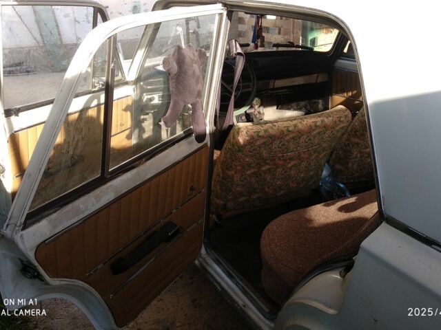 Белый ВАЗ 2101, объемом двигателя 1.2 л и пробегом 32 тыс. км за 476 $, фото 2 на Automoto.ua