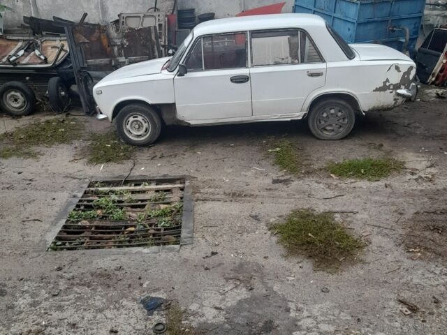 Белый ВАЗ 2101, объемом двигателя 0 л и пробегом 200 тыс. км за 314 $, фото 1 на Automoto.ua