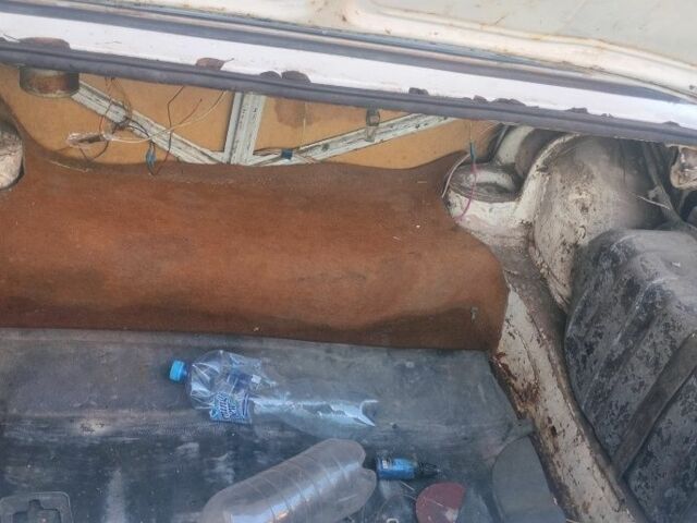 Білий ВАЗ 2101, об'ємом двигуна 1.3 л та пробігом 342 тис. км за 331 $, фото 4 на Automoto.ua