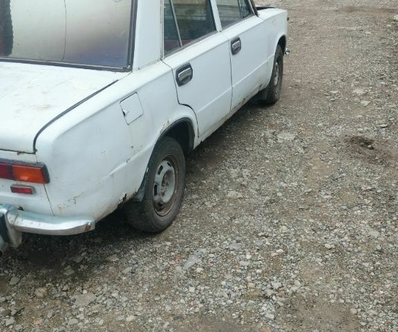 Белый ВАЗ 2101, объемом двигателя 1.3 л и пробегом 224 тыс. км за 309 $, фото 5 на Automoto.ua