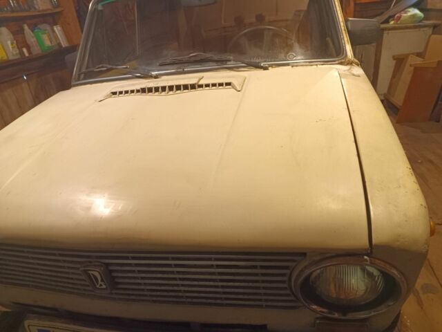 Белый ВАЗ 2101, объемом двигателя 1 л и пробегом 3 тыс. км за 500 $, фото 3 на Automoto.ua