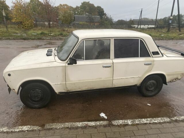 Белый ВАЗ 2101, объемом двигателя 0 л и пробегом 1000 тыс. км за 360 $, фото 3 на Automoto.ua