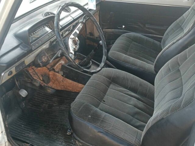 Белый ВАЗ 2101, объемом двигателя 1.5 л и пробегом 25 тыс. км за 377 $, фото 3 на Automoto.ua