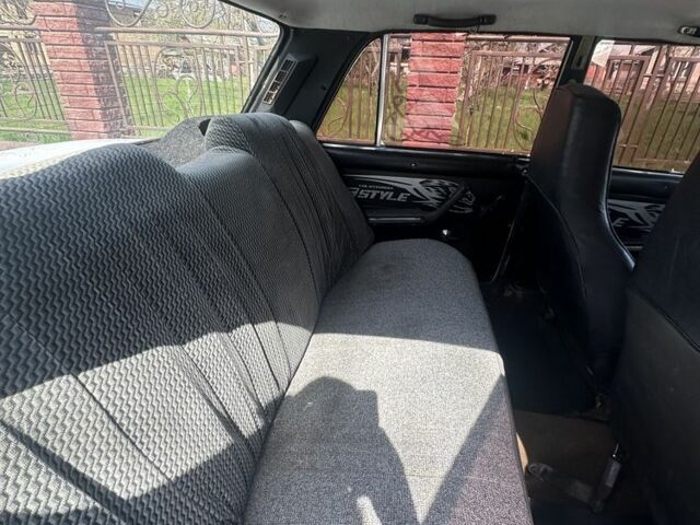 Белый ВАЗ 2101, объемом двигателя 1.6 л и пробегом 170 тыс. км за 400 $, фото 5 на Automoto.ua