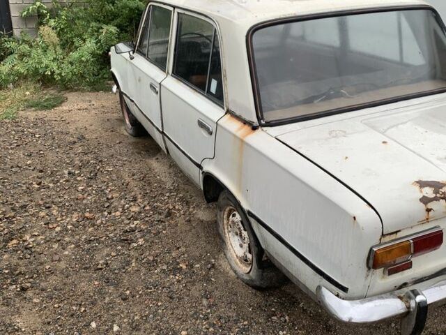 Белый ВАЗ 2101, объемом двигателя 1.5 л и пробегом 222 тыс. км за 280 $, фото 2 на Automoto.ua