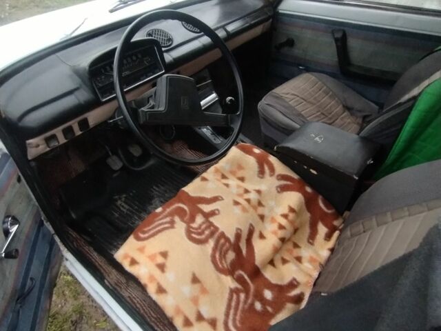 Белый ВАЗ 2101, объемом двигателя 1.5 л и пробегом 75 тыс. км за 568 $, фото 6 на Automoto.ua