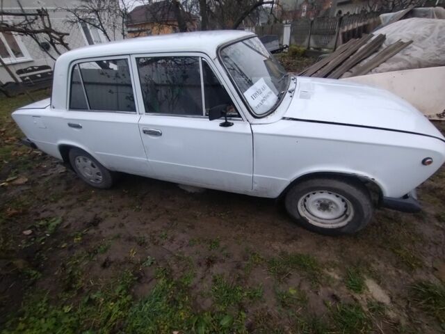 Белый ВАЗ 2101, объемом двигателя 1.5 л и пробегом 75 тыс. км за 568 $, фото 3 на Automoto.ua