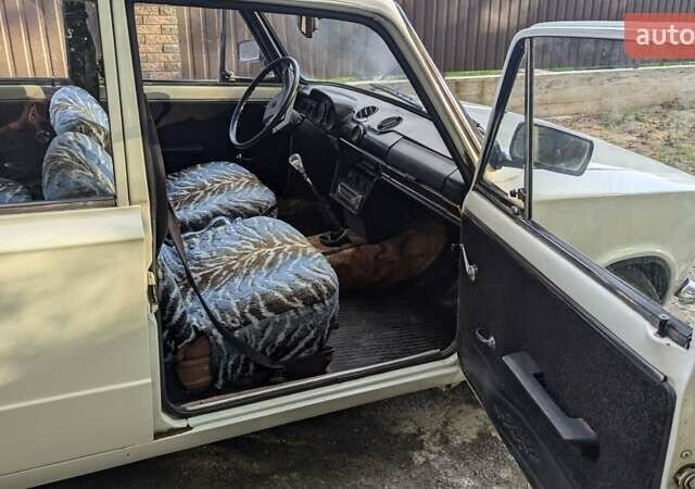 Белый ВАЗ 2101, объемом двигателя 1.2 л и пробегом 170 тыс. км за 1350 $, фото 5 на Automoto.ua