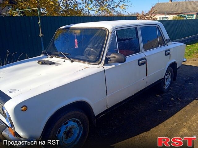 Білий ВАЗ 2101, об'ємом двигуна 1.5 л та пробігом 250 тис. км за 600 $, фото 1 на Automoto.ua