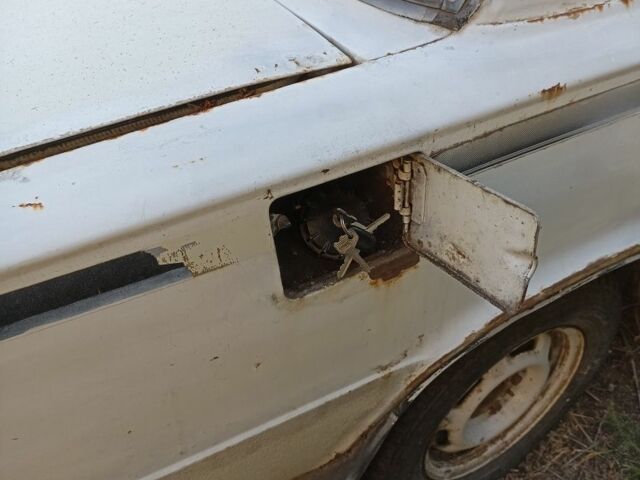Белый ВАЗ 2101, объемом двигателя 1.3 л и пробегом 108 тыс. км за 363 $, фото 3 на Automoto.ua