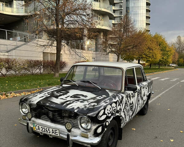 Белый ВАЗ 2101, объемом двигателя 1.2 л и пробегом 100 тыс. км за 700 $, фото 2 на Automoto.ua