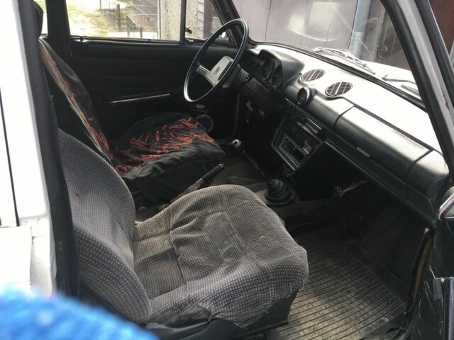 Белый ВАЗ 2101, объемом двигателя 1.45 л и пробегом 200 тыс. км за 523 $, фото 3 на Automoto.ua