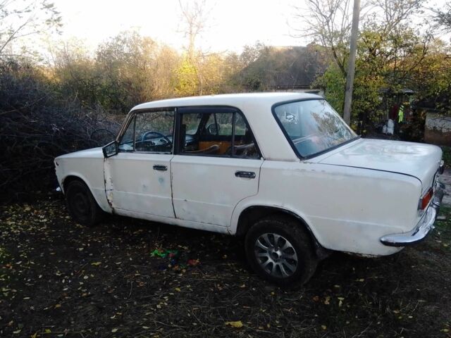 Белый ВАЗ 2101, объемом двигателя 1.5 л и пробегом 80 тыс. км за 287 $, фото 5 на Automoto.ua