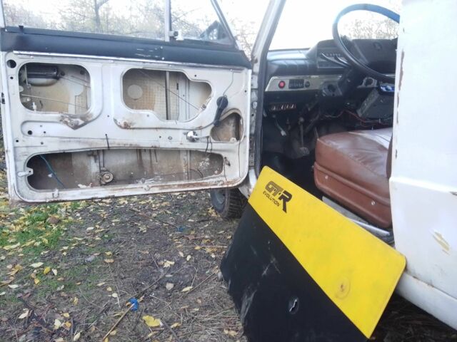 Белый ВАЗ 2101, объемом двигателя 1.5 л и пробегом 80 тыс. км за 287 $, фото 7 на Automoto.ua