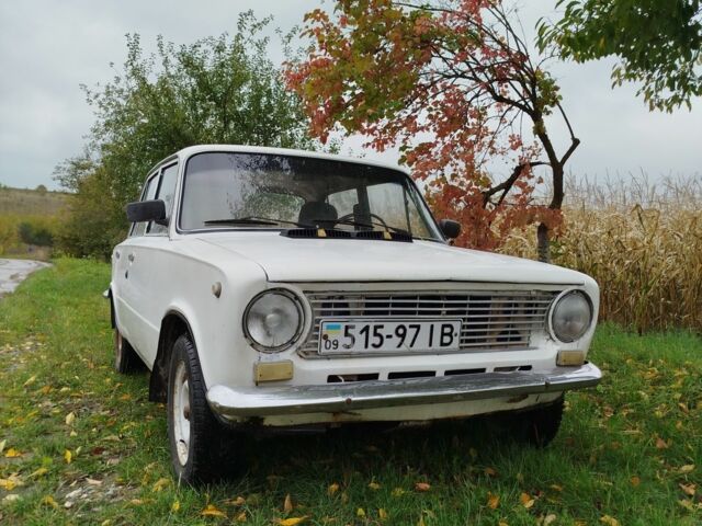 Белый ВАЗ 2101, объемом двигателя 0 л и пробегом 67 тыс. км за 300 $, фото 1 на Automoto.ua