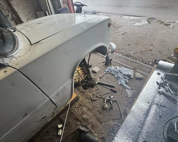Білий ВАЗ 2101, об'ємом двигуна 1.5 л та пробігом 300 тис. км за 250 $, фото 4 на Automoto.ua