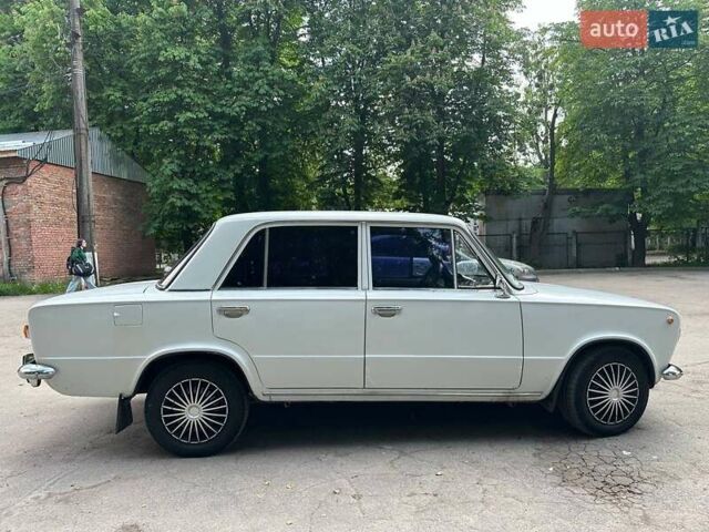 Белый ВАЗ 2101, объемом двигателя 1.6 л и пробегом 40 тыс. км за 1400 $, фото 2 на Automoto.ua