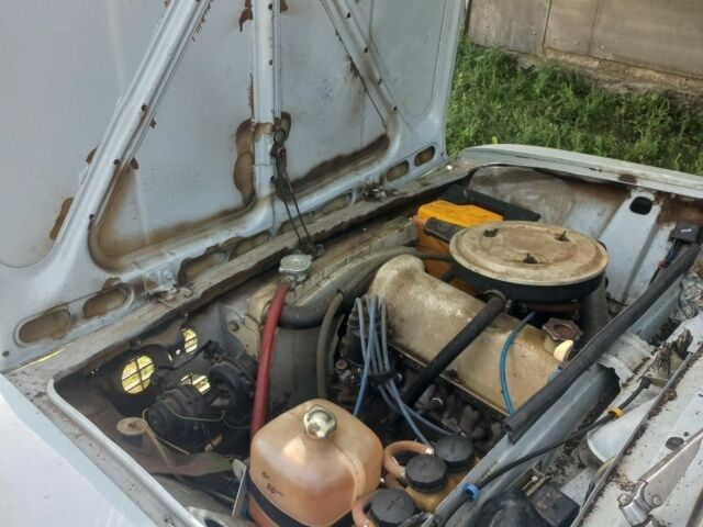 Белый ВАЗ 2101, объемом двигателя 0 л и пробегом 130 тыс. км за 500 $, фото 2 на Automoto.ua