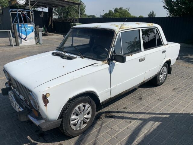 Белый ВАЗ 2101, объемом двигателя 1.2 л и пробегом 100 тыс. км за 300 $, фото 4 на Automoto.ua