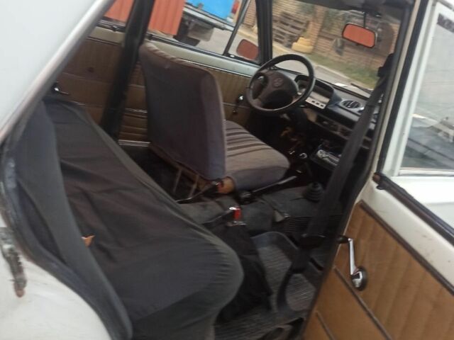 Белый ВАЗ 2101, объемом двигателя 1 л и пробегом 800 тыс. км за 325 $, фото 5 на Automoto.ua