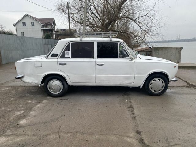 Белый ВАЗ 2101, объемом двигателя 1.6 л и пробегом 100 тыс. км за 474 $, фото 2 на Automoto.ua