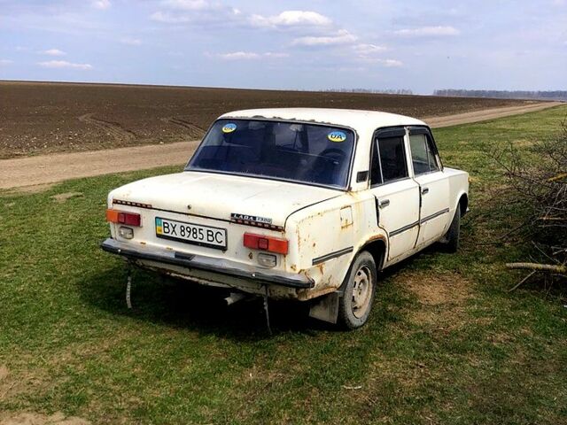 Белый ВАЗ 2101, объемом двигателя 13 л и пробегом 333 тыс. км за 350 $, фото 1 на Automoto.ua