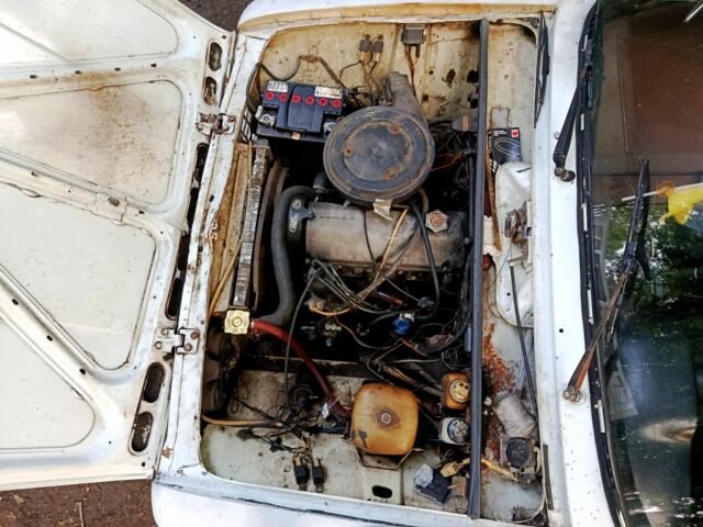 Белый ВАЗ 2101, объемом двигателя 1.5 л и пробегом 70 тыс. км за 473 $, фото 2 на Automoto.ua