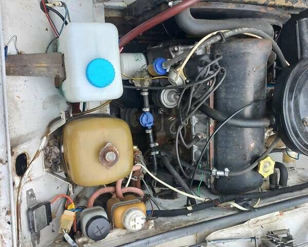 Белый ВАЗ 2101, объемом двигателя 1.3 л и пробегом 17 тыс. км за 700 $, фото 2 на Automoto.ua