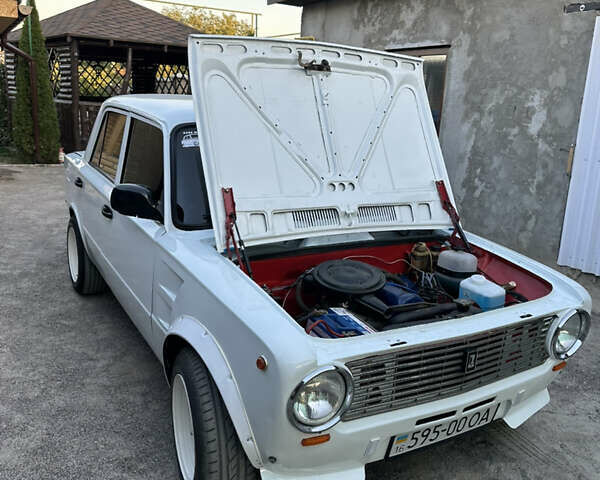 Белый ВАЗ 2101, объемом двигателя 0 л и пробегом 5 тыс. км за 2300 $, фото 6 на Automoto.ua