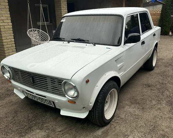 Белый ВАЗ 2101, объемом двигателя 0 л и пробегом 5 тыс. км за 2300 $, фото 13 на Automoto.ua