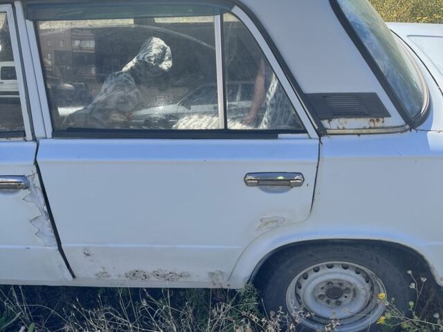 Белый ВАЗ 2101, объемом двигателя 1.3 л и пробегом 1 тыс. км за 372 $, фото 3 на Automoto.ua