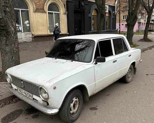 Белый ВАЗ 2101, объемом двигателя 1.2 л и пробегом 100 тыс. км за 499 $, фото 1 на Automoto.ua