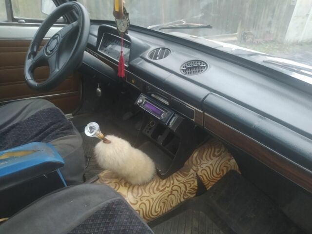 Білий ВАЗ 2101, об'ємом двигуна 3 л та пробігом 240 тис. км за 550 $, фото 4 на Automoto.ua