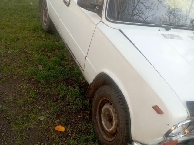 Белый ВАЗ 2101, объемом двигателя 0 л и пробегом 100 тыс. км за 355 $, фото 3 на Automoto.ua