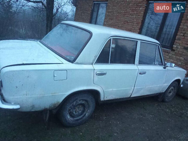 Белый ВАЗ 2101, объемом двигателя 1.1 л и пробегом 500 тыс. км за 500 $, фото 2 на Automoto.ua