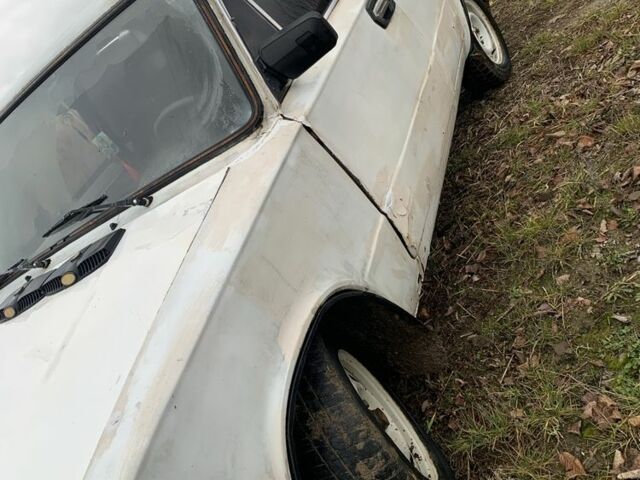 Білий ВАЗ 2101, об'ємом двигуна 1.6 л та пробігом 100 тис. км за 350 $, фото 3 на Automoto.ua