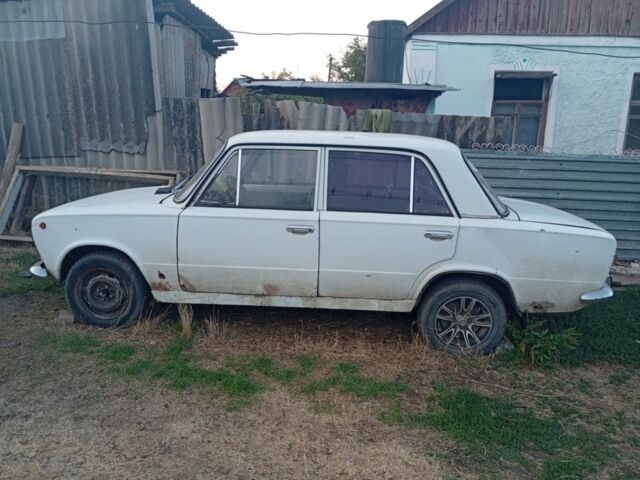 Белый ВАЗ 2101, объемом двигателя 1 л и пробегом 200 тыс. км за 476 $, фото 1 на Automoto.ua