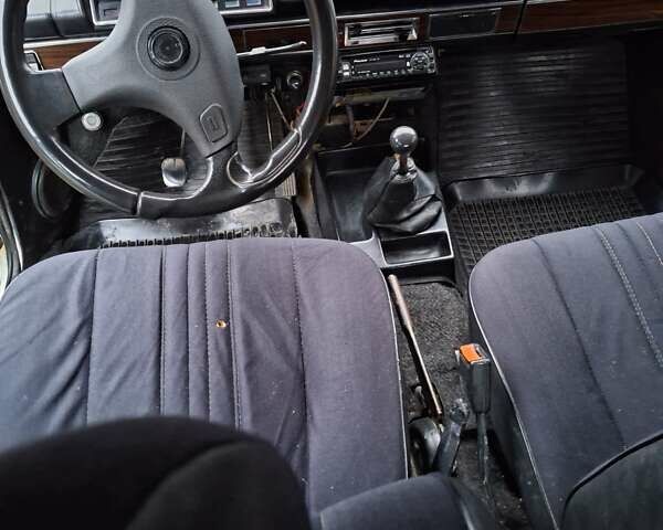 Белый ВАЗ 2101, объемом двигателя 1.29 л и пробегом 150 тыс. км за 1000 $, фото 4 на Automoto.ua