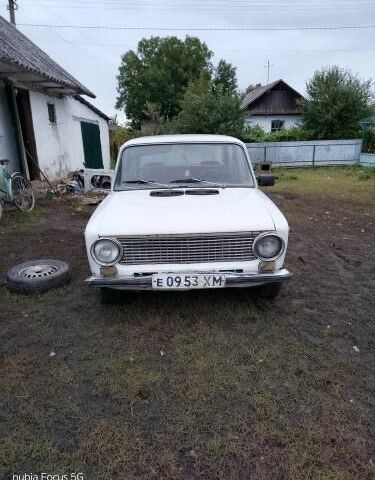 ВАЗ 2101 1976 в Хмельницком на Automoto.ua Белый ВАЗ 2101, объемом двигателя 5 л и пробегом 2 тыс. км за 360 $, фото 6 на Automoto.ua